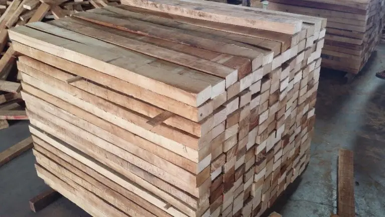bahan material kayu kolam renang