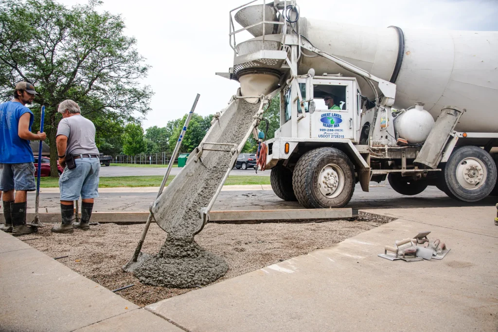 mutu beton kolam renang standar